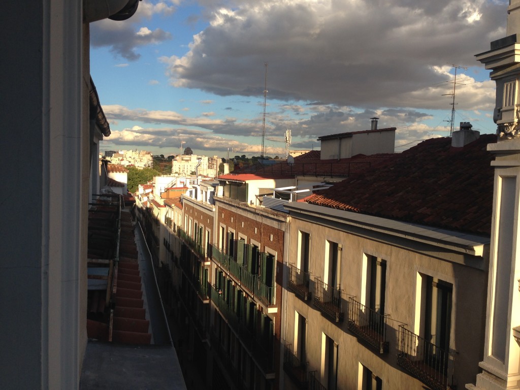 madrid-street-las-letras-window