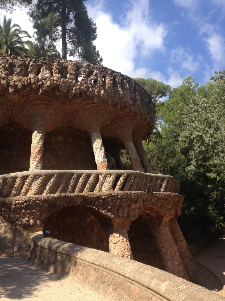 park-guell-columns