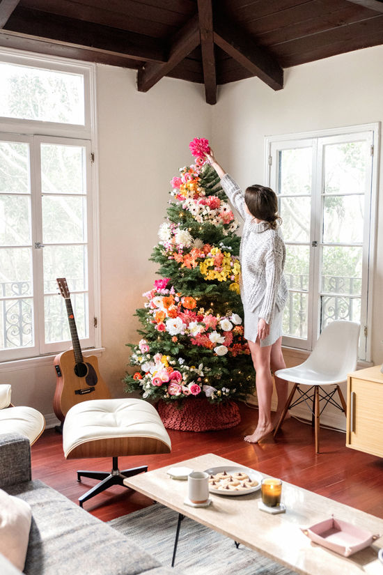 Zero Waste Christmas Decorations – DIY Floral Tree